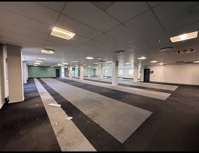 2,746M² OFFICE TO LET IN PARKTOWN